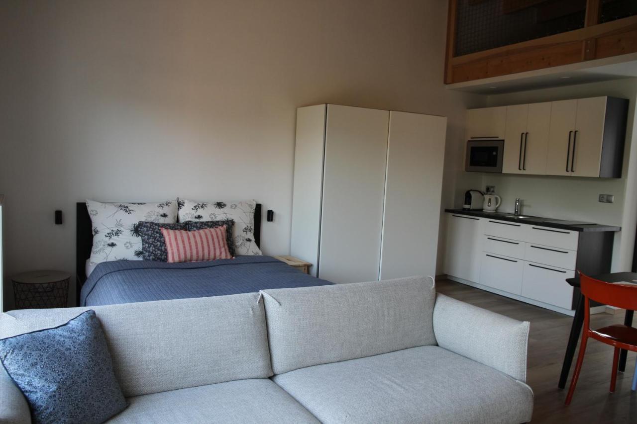 Apartmany Hluboka Nad Vltavou S Vyhledem Na Zamek Eksteriør bilde