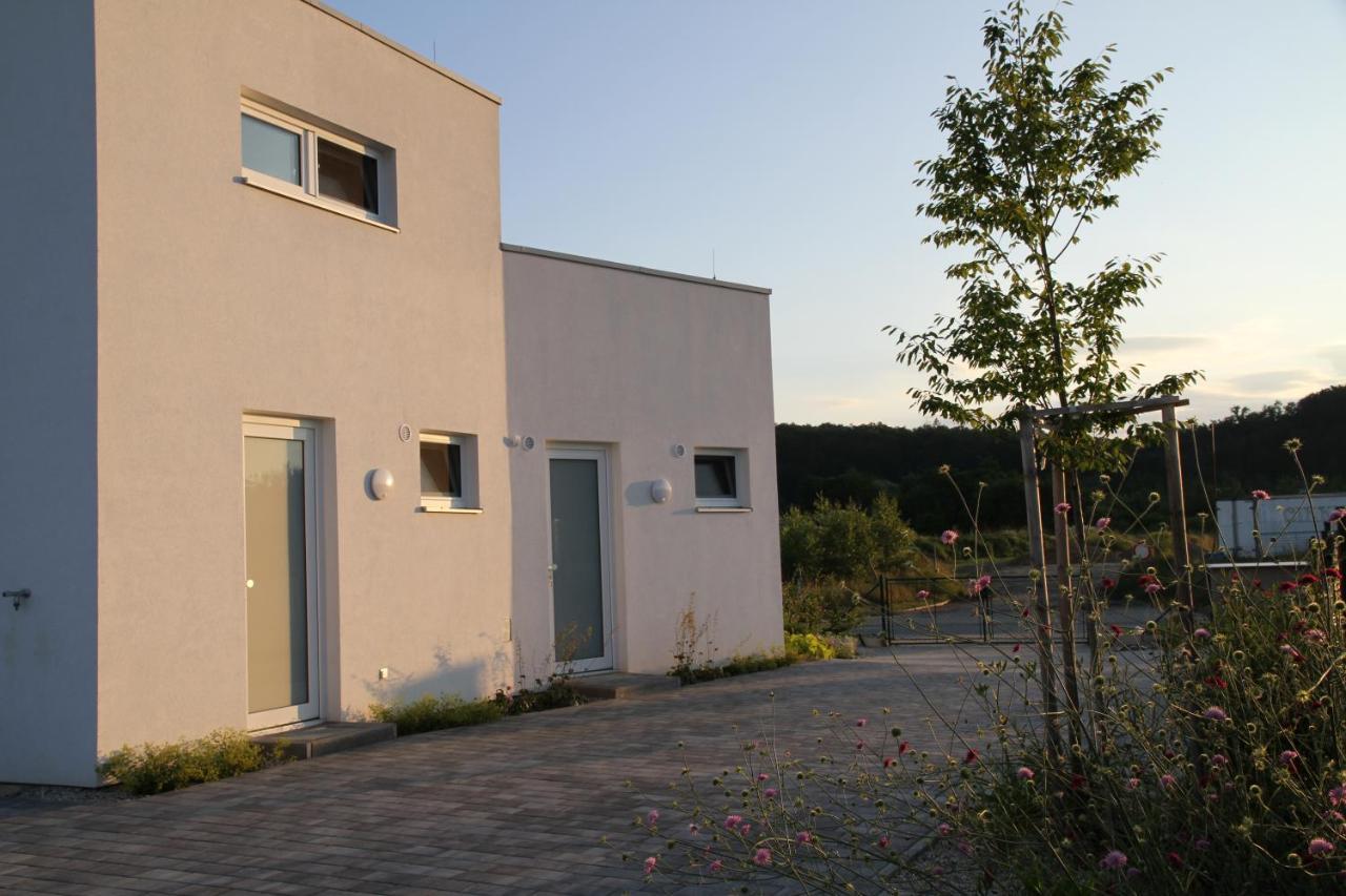 Apartmany Hluboka Nad Vltavou S Vyhledem Na Zamek Eksteriør bilde
