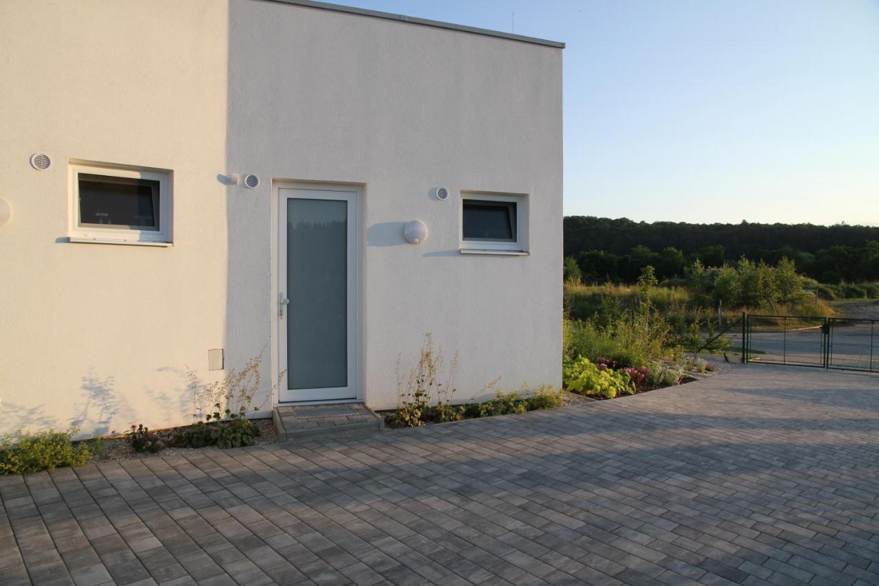 Apartmany Hluboka Nad Vltavou S Vyhledem Na Zamek Eksteriør bilde